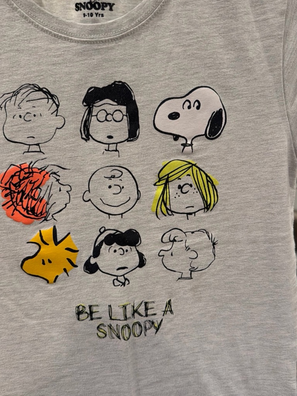 Kids' Light Gray Snoopy Graphic Tee - Be Like A Snoopy - Picture 3 of 3